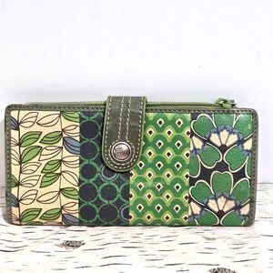 Vintage Fossil Leather Womens Bi-fold Wallet Green Floral What Vintage Are You